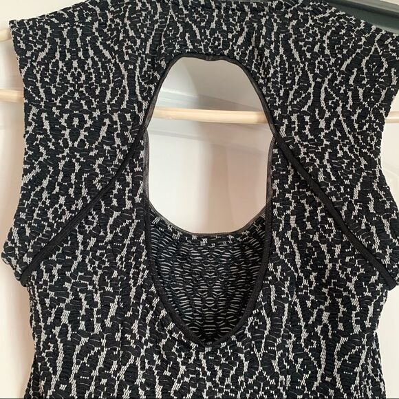 Silence + Noise Abstract Black and White Back Cut Out Mini Dress - Picture 4 of 6